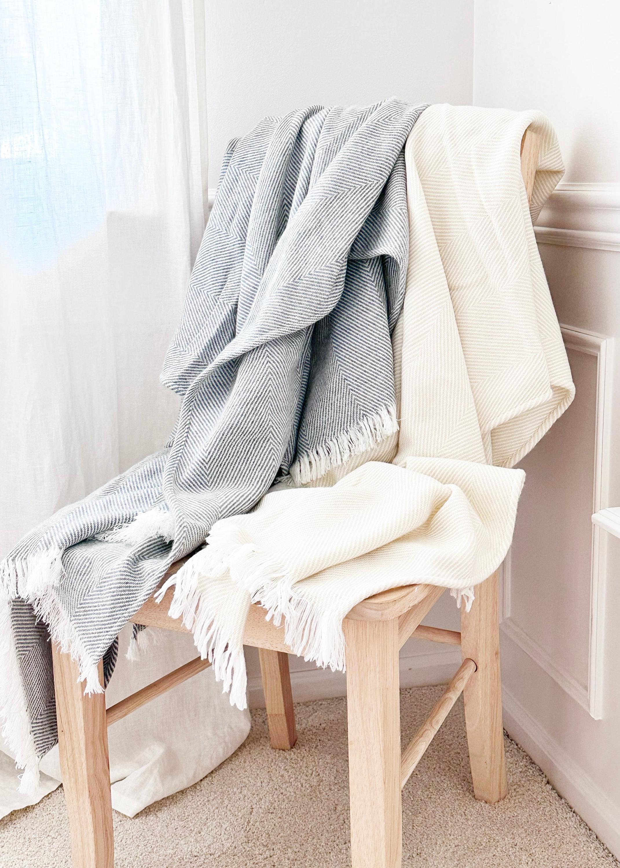 Herringbone Throw Blanket | Classic Chevron Pattern, Soft Lightweight Throw, Home Comfort | Neutral Palette, 60"x72"